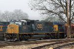 CSX 4528 & 7025 sit in the yard